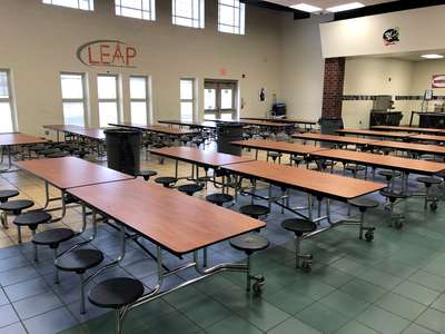 Longleaf Middle School Cafeteria in Columbia
