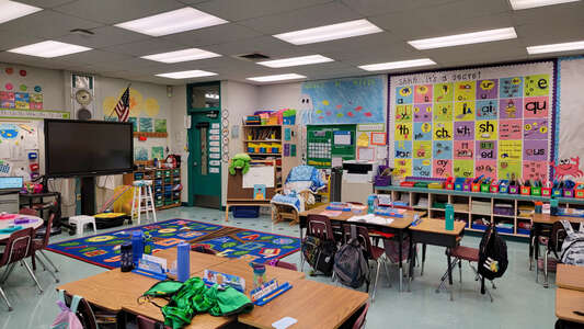 Embassy Creek Elementary School Classroom Standard in Cooper City