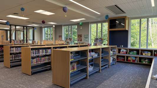 Wildwood Elementary School Library in Federal Way