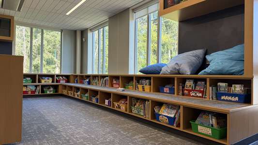 Wildwood Elementary School Library in Federal Way