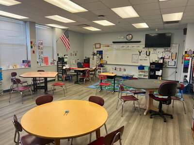 Warrington Elementary School Classroom Standard in Pensacola