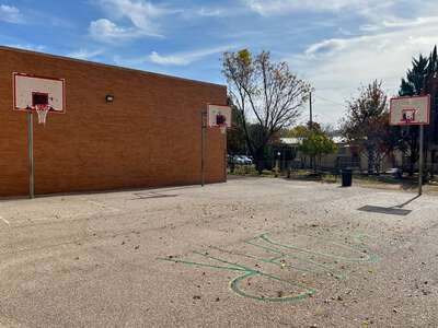 South Hills Elementary School Outdoor Area in Fort Worth
