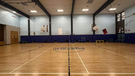 Reavis - William C Reavis Math & Science Specialty Elementary School Gym in Chicago 3