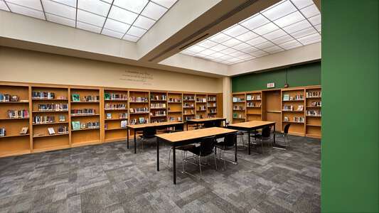 Truesdell Middle School Library in Wichita 4