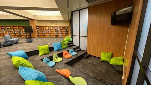 Truesdell Middle School Library in Wichita 5