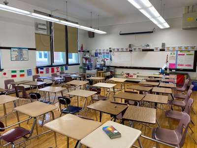 Lake View High School Classroom Standard in Chicago