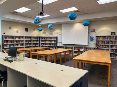 Adams Elementary School Library in Spokane Valley
