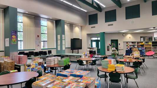 Crowne Hill Elementary School Library in Temecula