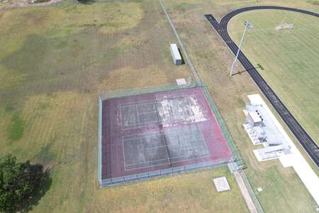 Freeport Intermediate School Tennis Courts in Freeport