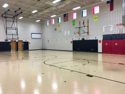 Elizabeth Smith Elementary School Gym in Mansfield
