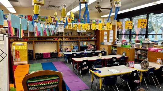 Black Traditional Magnet Elementary School Classroom Standard in Wichita 2