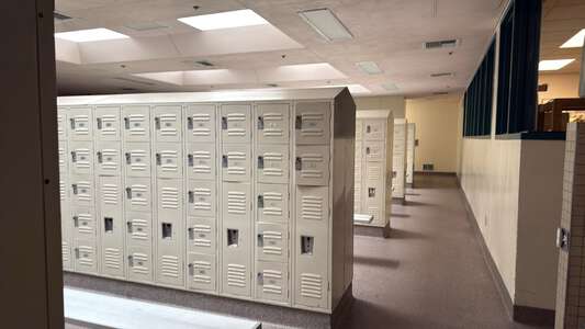 Palm Springs High School Locker Rooms in Palm Springs 4