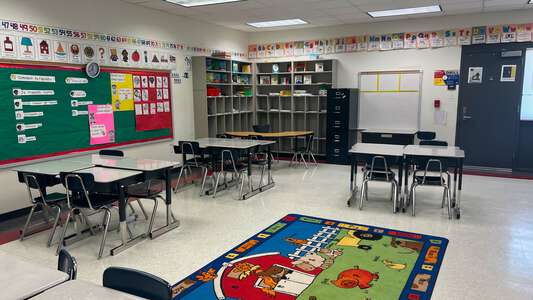 Glen Oaks Park Elementary School Classroom Standard in Baton Rouge