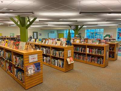 Suter Elementary School Library in Pensacola