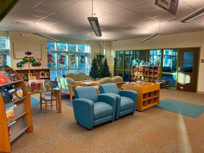 Suter Elementary School Library in Pensacola