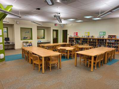 Suter Elementary School Library in Pensacola