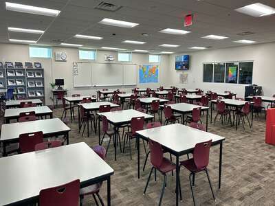 Gunderson - Barry and June Middle School Library in Las Vegas