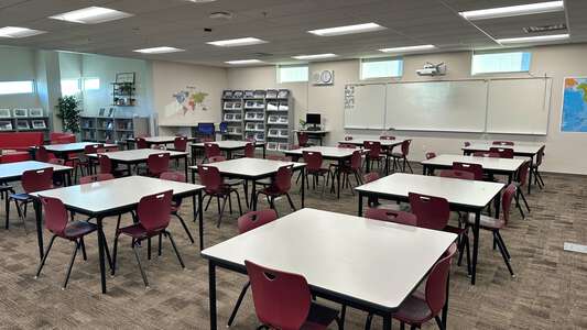 Gunderson - Barry and June Middle School Library in Las Vegas