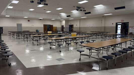 Overholser Elementary School Cafeteria in Bethany
