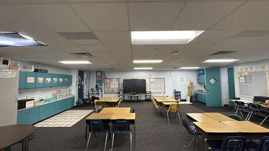 J.D. Floyd Elementary School Classroom Standard in Spring Hill 2