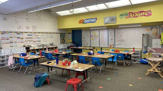 Dilworth Elementary School Classroom Standard in San Jose