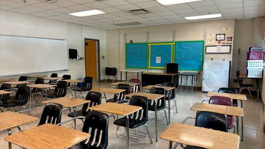 Sutton Middle School 7th-8th Grade Campus Classroom Standard in Atlanta 4