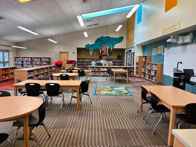Opportunity Elementary School Library in Spokane Valley