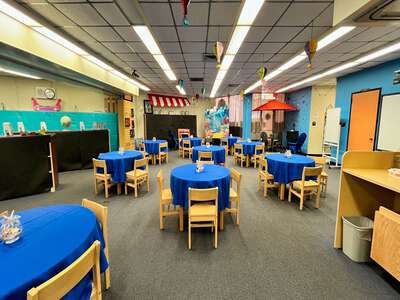 Palm Lakes Elementary School Library in Hialeah