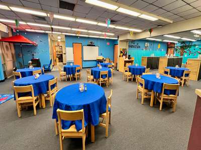 Palm Lakes Elementary School Library in Hialeah