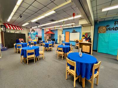 Palm Lakes Elementary School Library in Hialeah