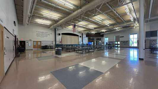 Houck Middle School Cafeteria in Salem 1