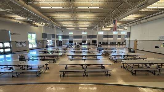 Houck Middle School Cafeteria in Salem 3