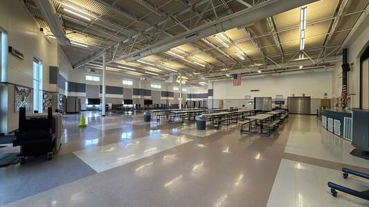 Houck Middle School Cafeteria in Salem 5