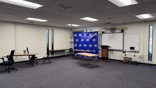 Doyle Elementary School Classroom Lounge in San Diego