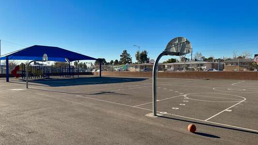 Twin Lakes Elementary School Outdoor Basketball Courts in Las Vegas