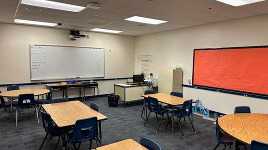 Katz - Edythe & Lloyd Elementary School Classroom Standard in Las Vegas 2