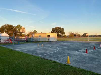 Astatula Elementary Outdoor Basketball Courts in Astatula