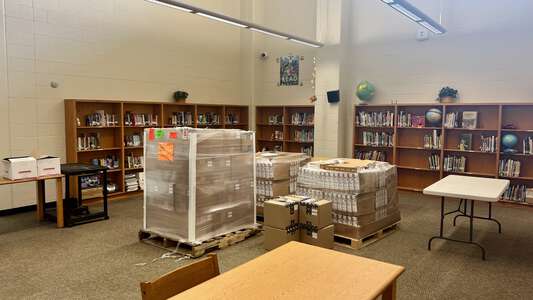 Winbourne Elementary School Library in Baton Rouge