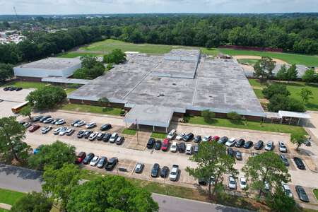Tara High School Parking Lot - Main in Baton Rouge 3