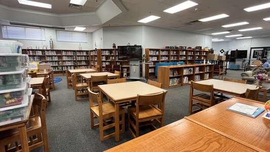 Reynolds Lane Elementary School Library (3 hr min) in Jacksonville