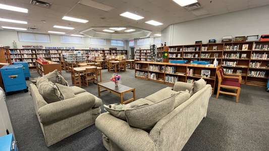 Reynolds Lane Elementary School Library (3 hr min) in Jacksonville