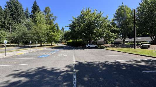 Norman Rockwell Elementary School Parking Lot in Redmond