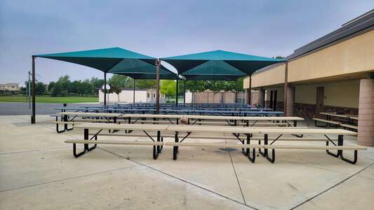 Mesa View Elementary School Lunch Area in Menifee