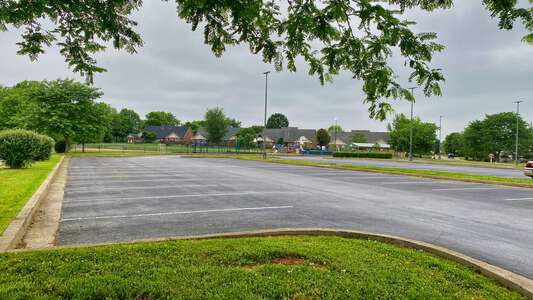 Briarwood Elementary School Parking Lot in Bowling Green
