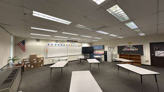 Powell Middle School Classroom Standard in Spring Hill 2