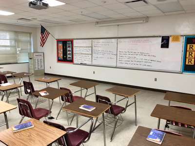 Lake Gibson Senior High School Classroom Standard in Lakeland