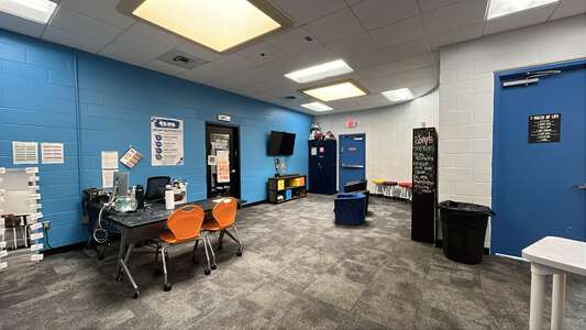 Louis & Elizabeth Sands Branch Teen Center in Glendale 2