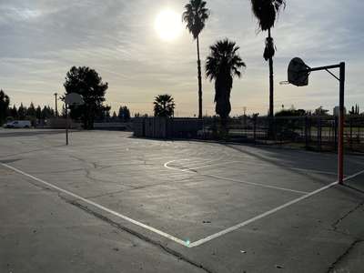 Anderson School Outdoor Basketball Courts in San Bernardino