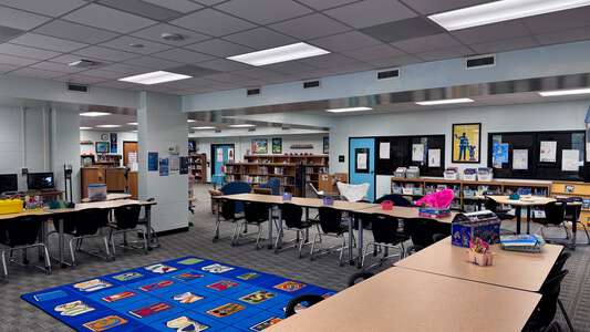 Howe Hall AIMS School Media Center in Goose Creek
