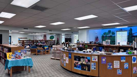 Howe Hall AIMS School Media Center in Goose Creek